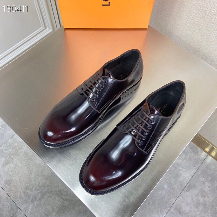 詳細な写真と価格については私に連絡してください