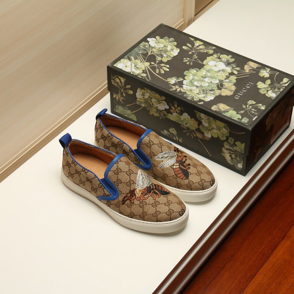 詳細な写真と価格については私に連絡してください