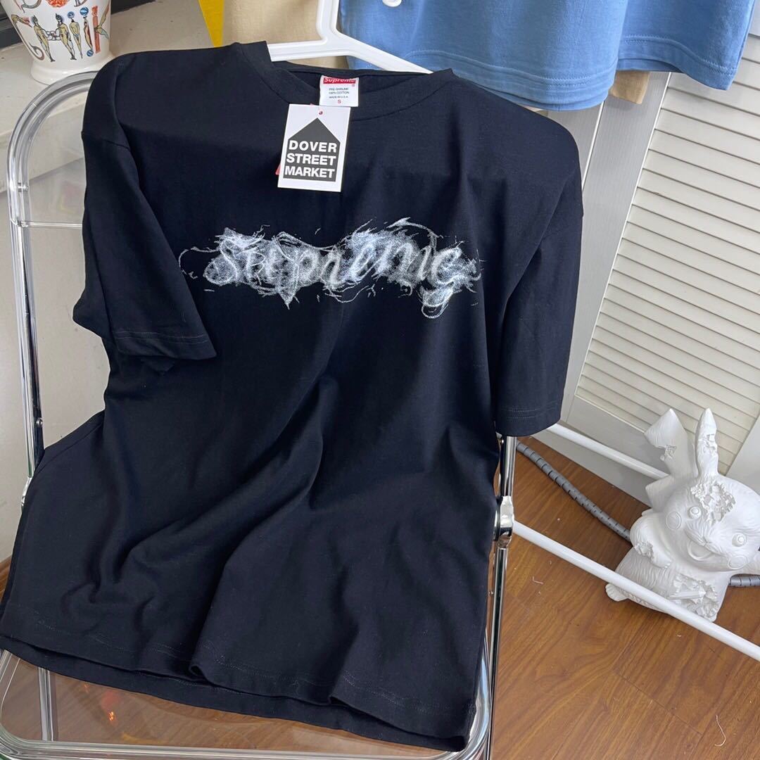 詳細な写真と価格については私に連絡してください