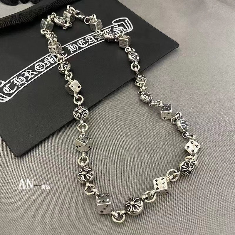 詳細な写真と価格については私に連絡してください