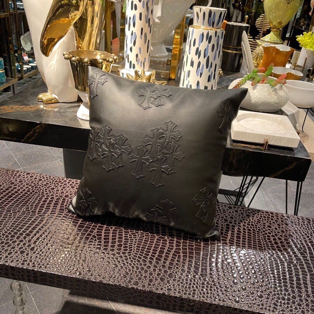 詳細な写真と価格については私に連絡してください