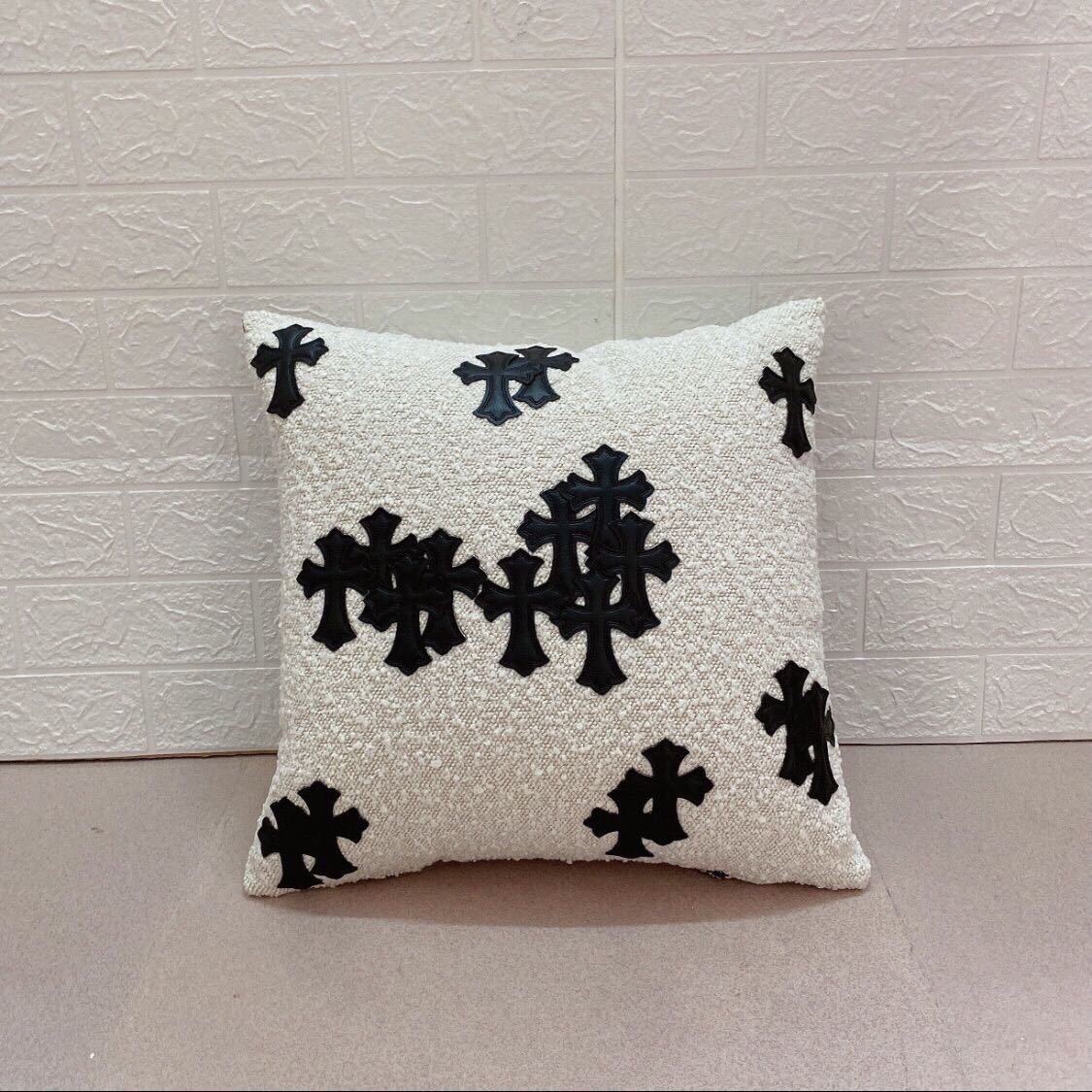 詳細な写真と価格については私に連絡してください