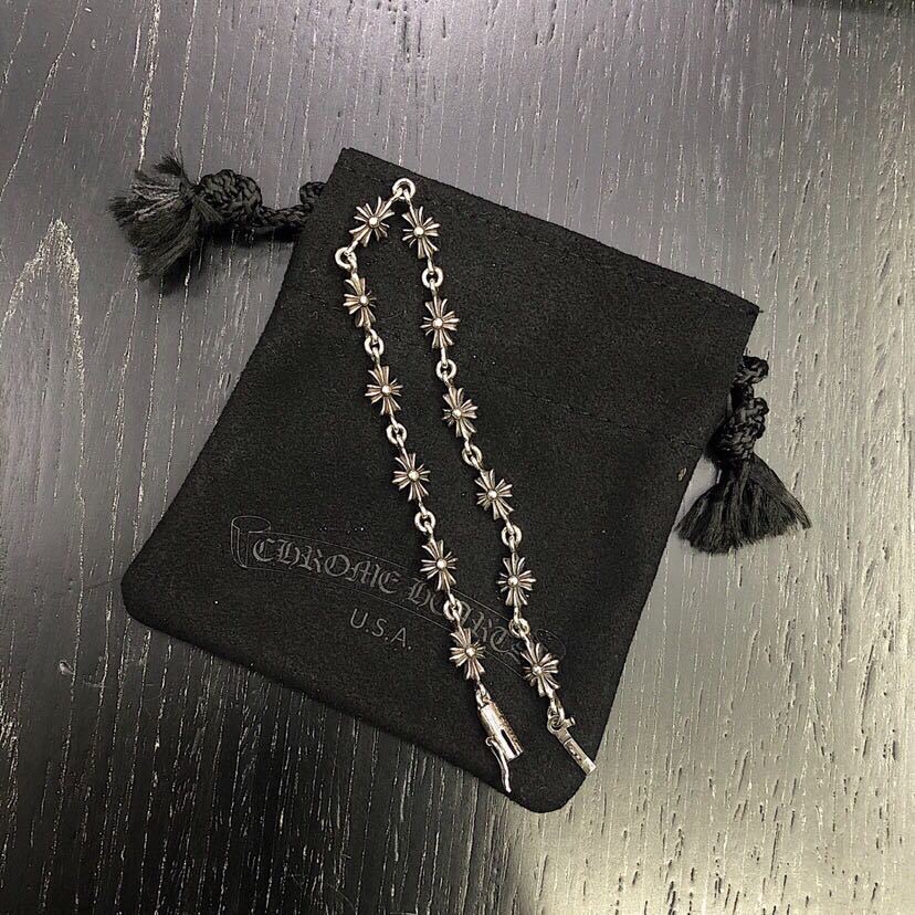 詳細な写真と価格については私に連絡してください