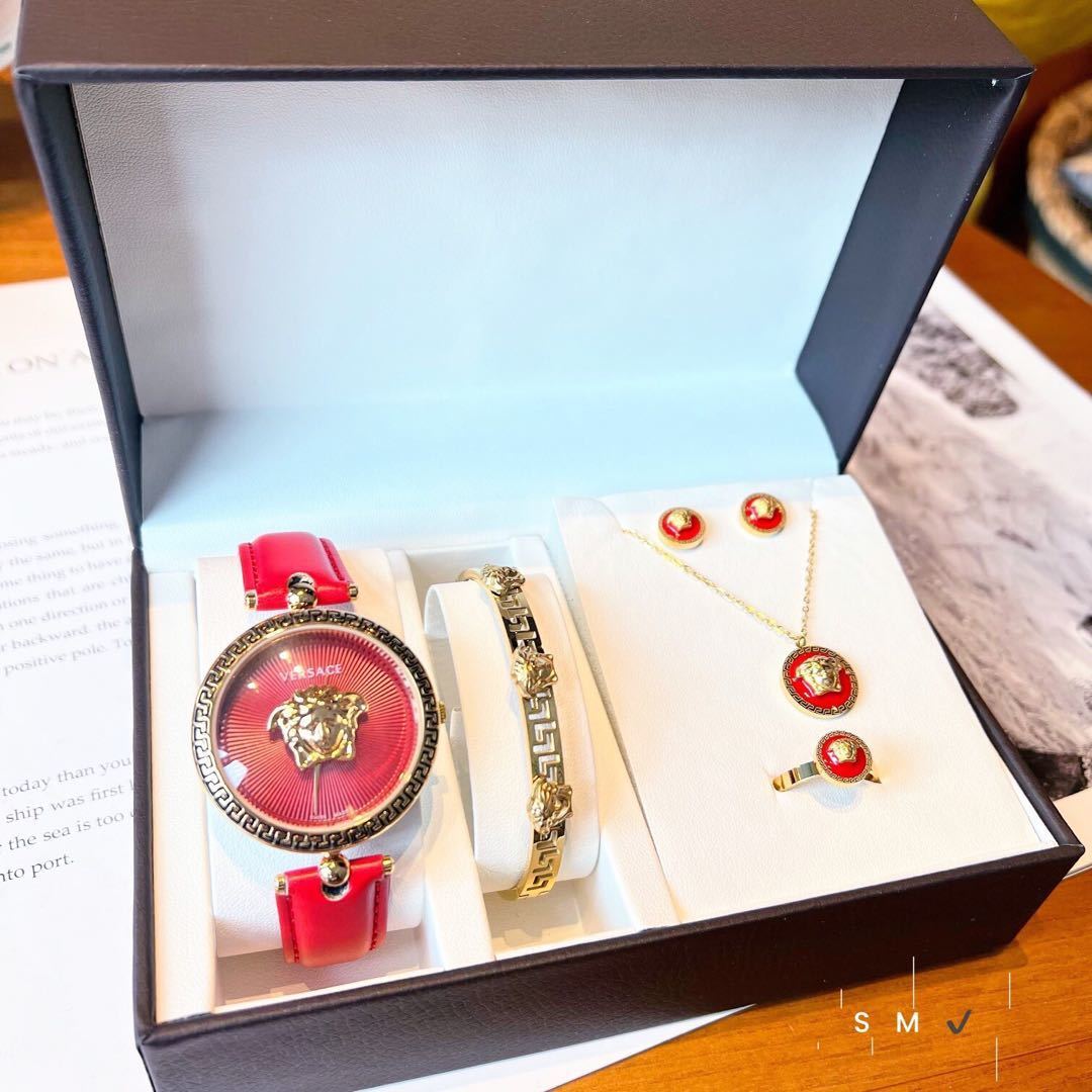 詳細な写真と価格については私に連絡してください