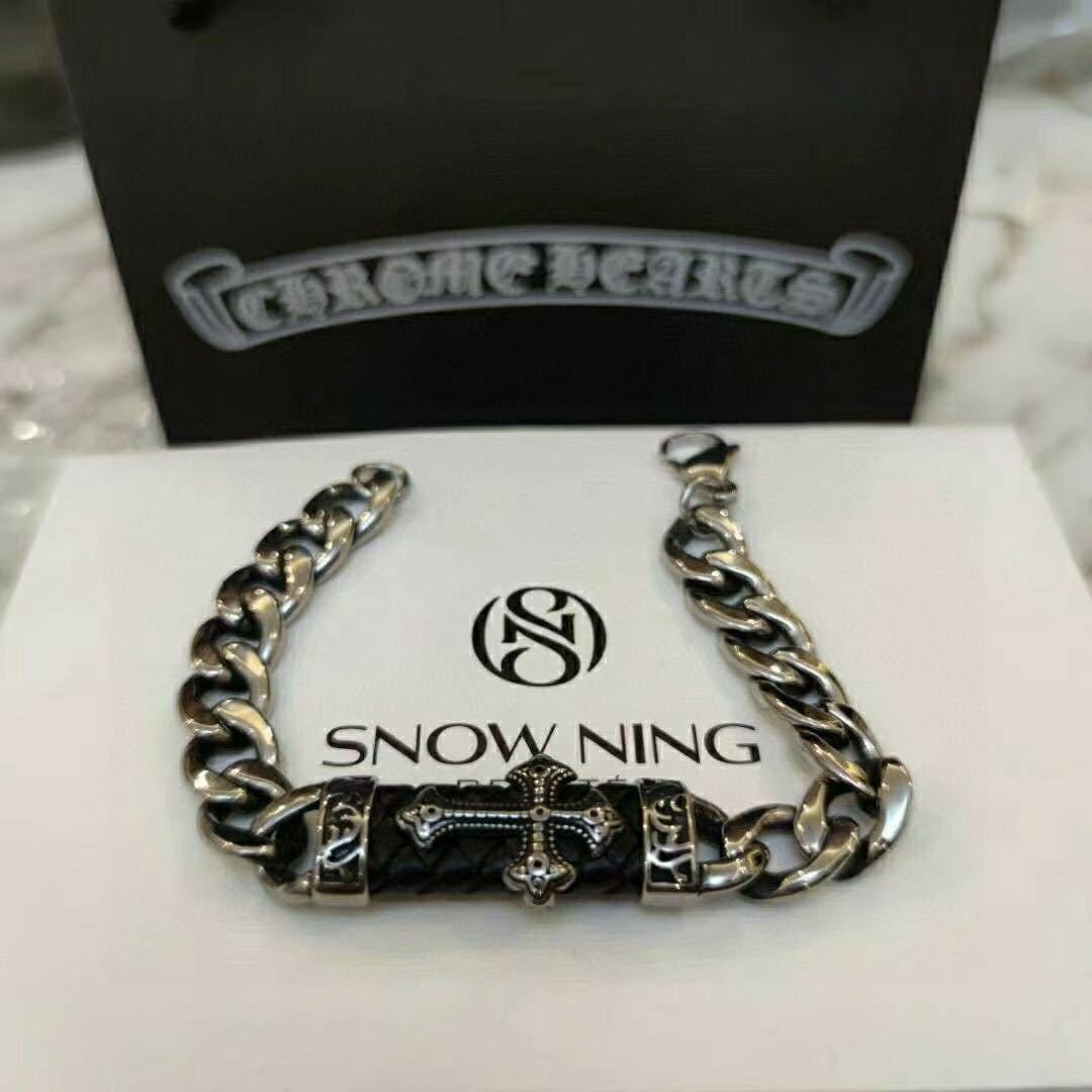 詳細な写真と価格については私に連絡してください