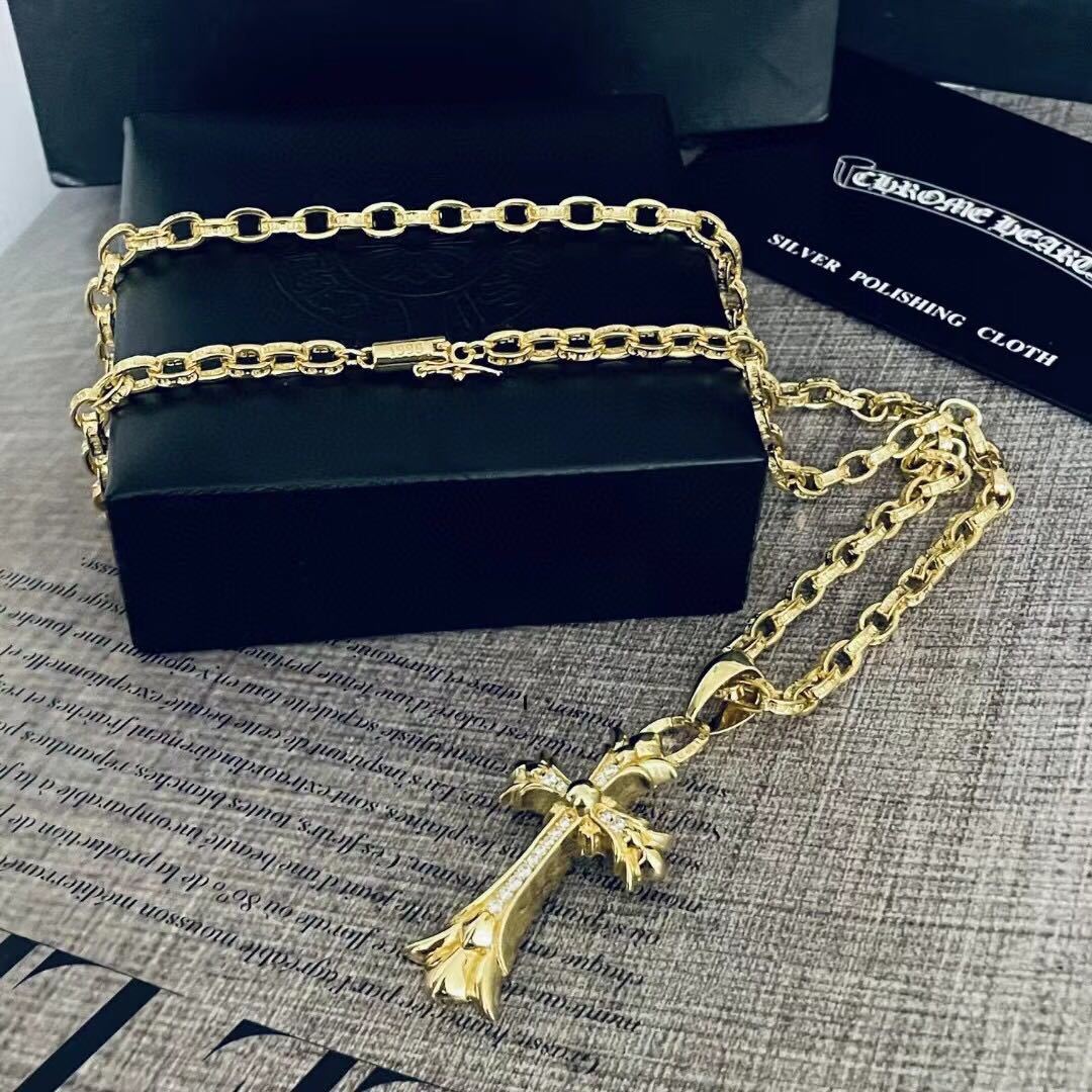 詳細な写真と価格については私に連絡してください