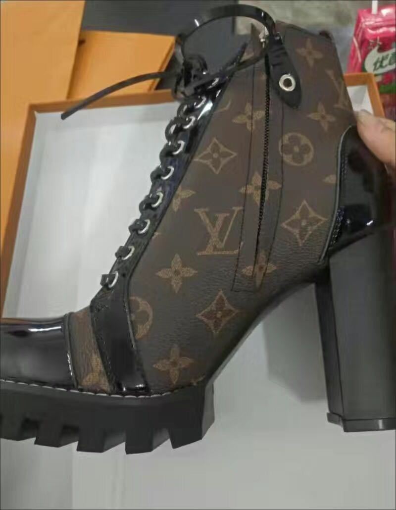 詳細な商品写真と価格については、私に連絡してください。