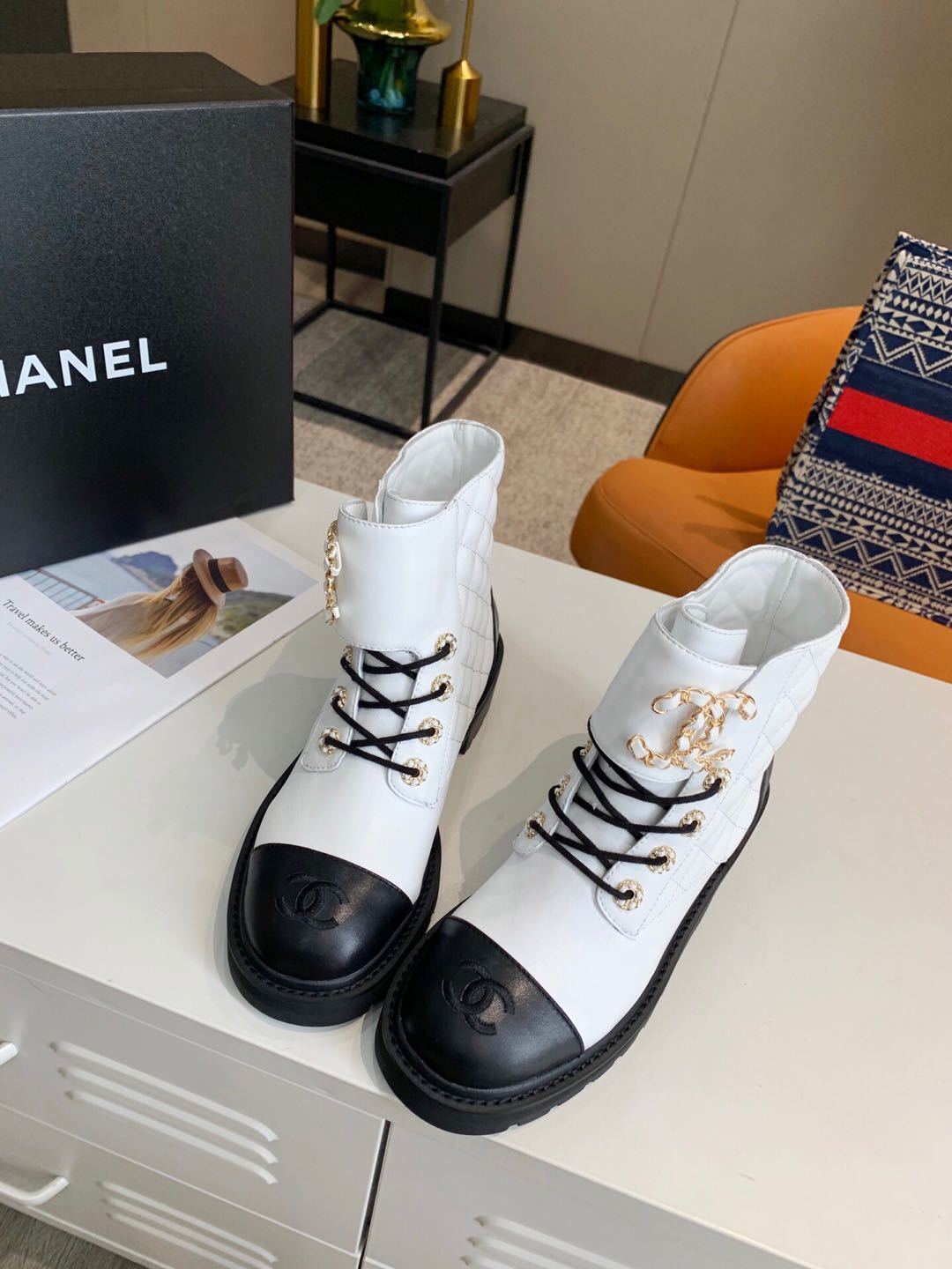 詳細な商品写真と価格については、私に連絡してください。