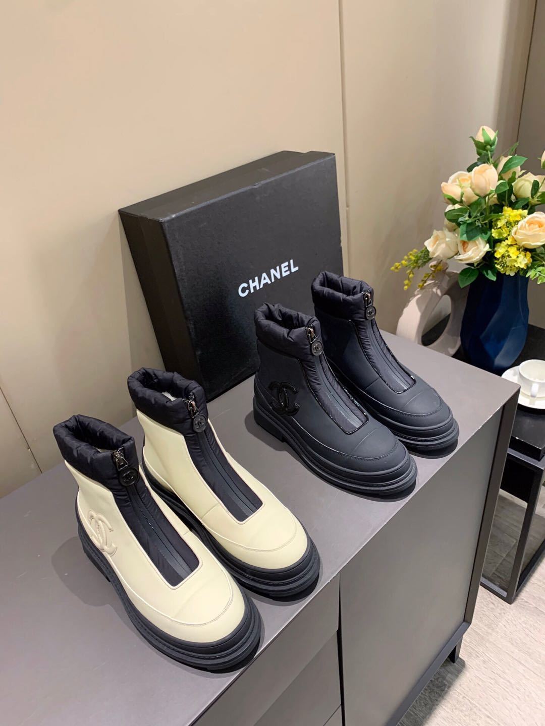 詳細な商品写真と価格については、私に連絡してください。