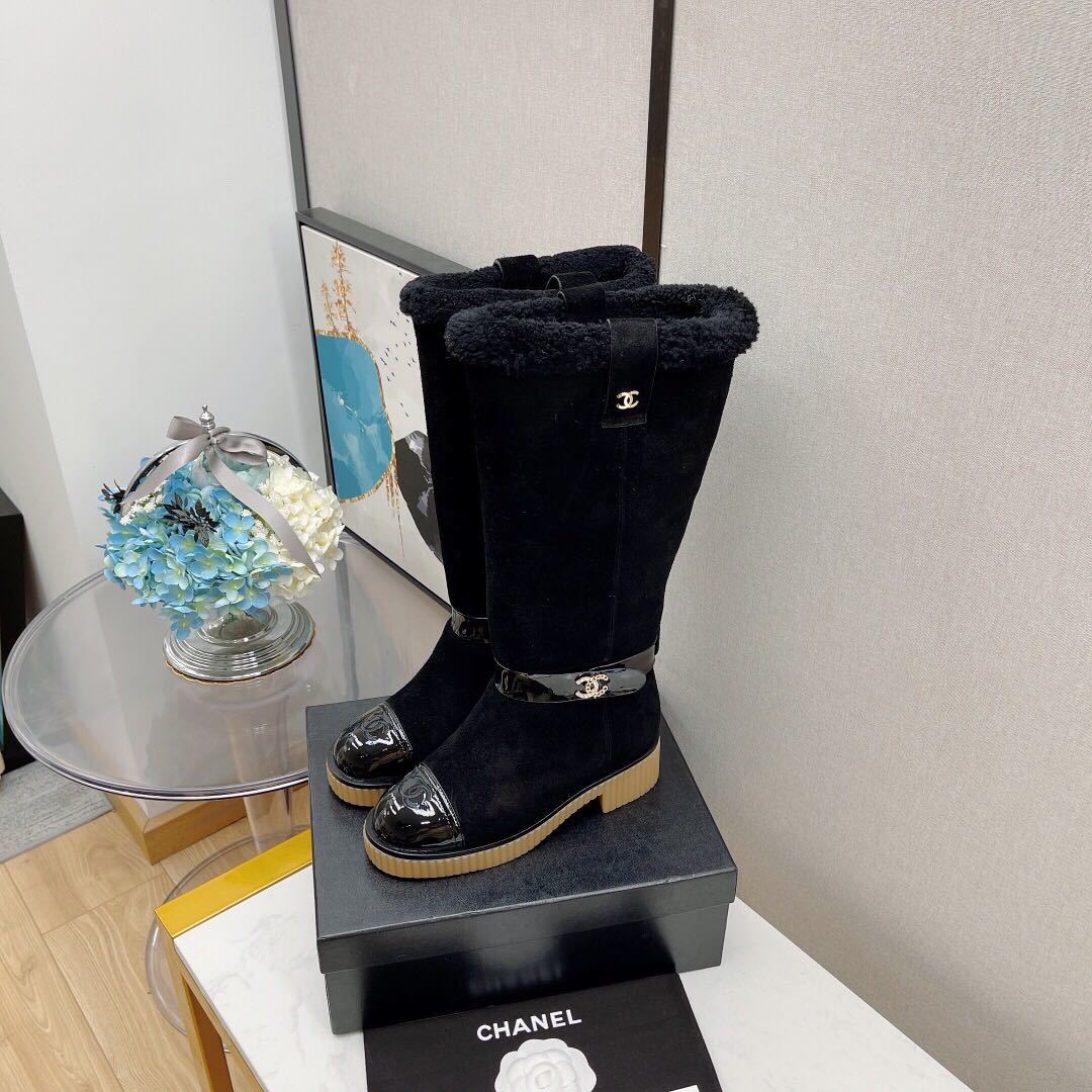 詳細な写真と価格については私に連絡してください