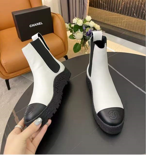 詳細な商品写真と価格については、私に連絡してください。