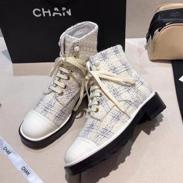 詳細な商品写真と価格については、私に連絡してください。