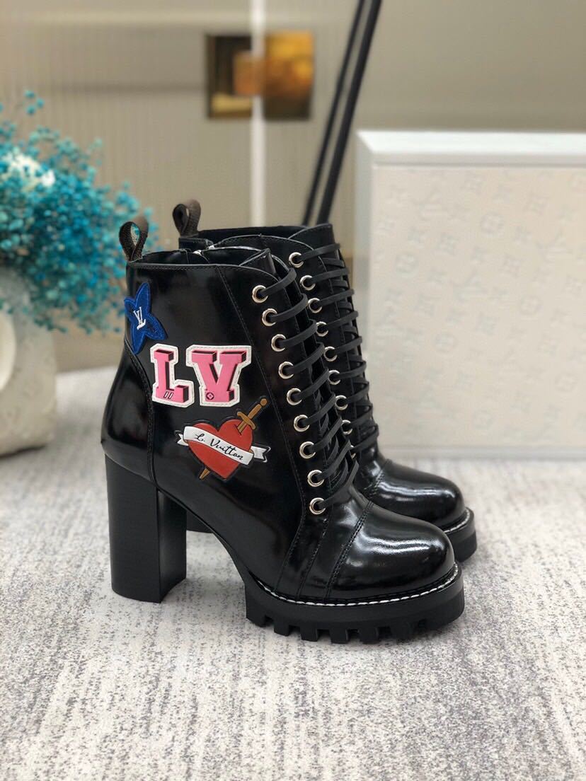 詳細な商品写真と価格については、私に連絡してください。