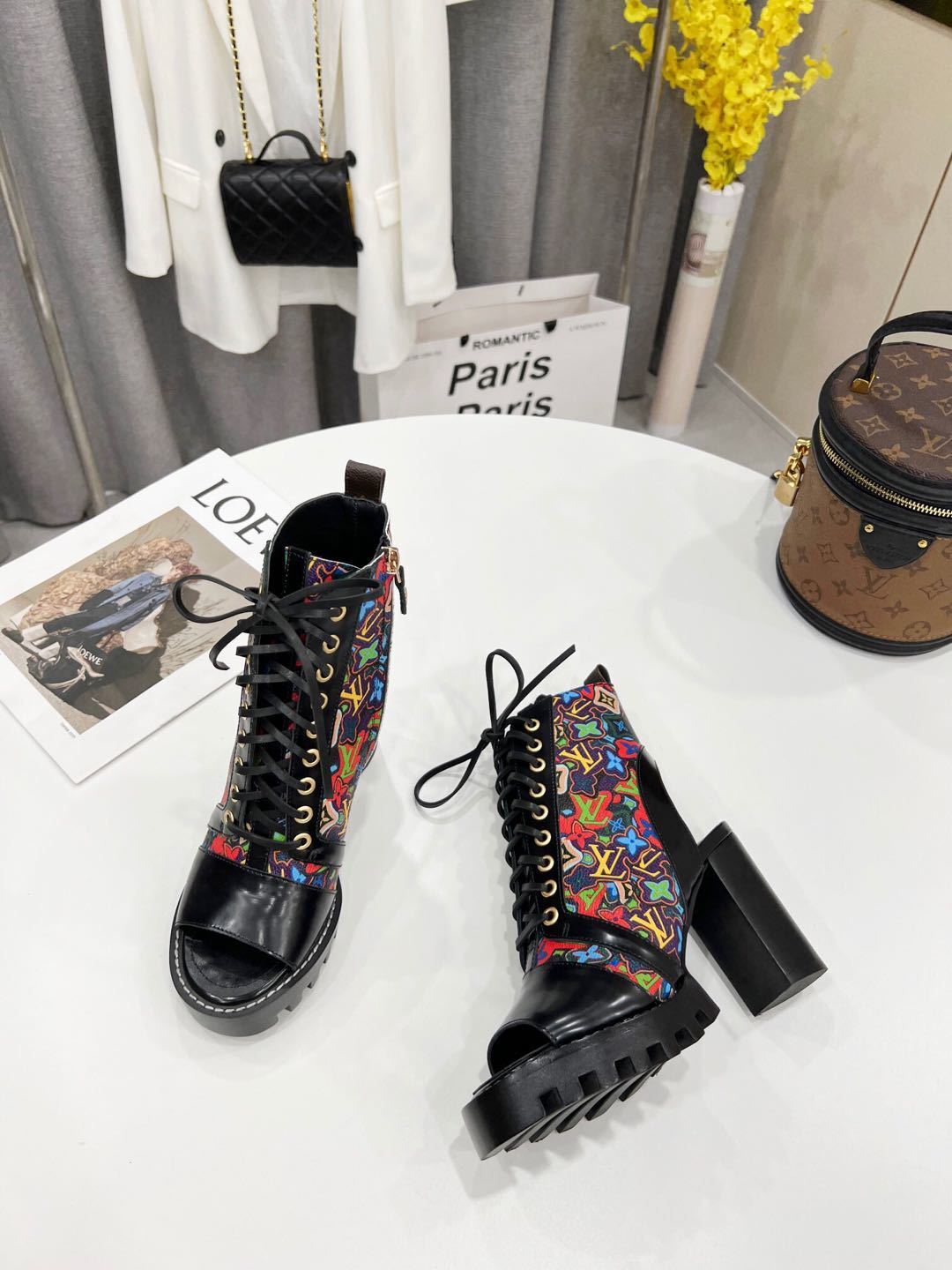 詳細な商品写真と価格については、私に連絡してください。