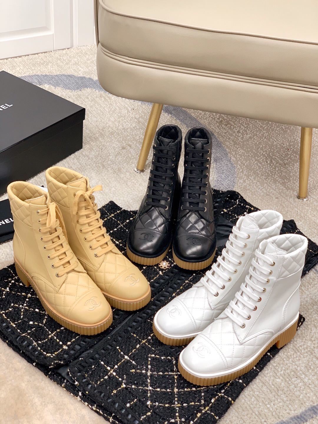 詳細な商品写真と価格については、私に連絡してください。