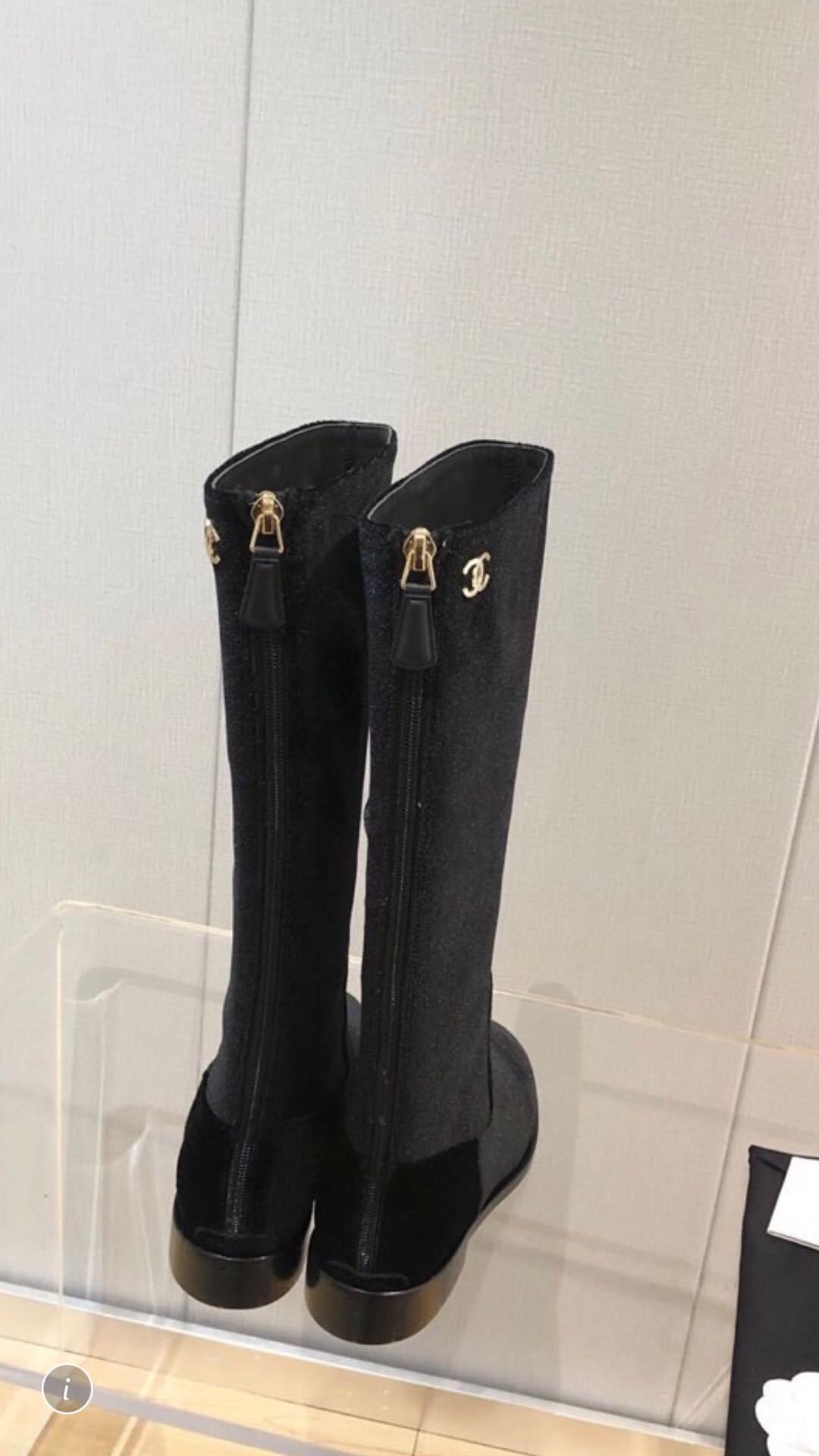 詳細な写真と価格については私に連絡してください