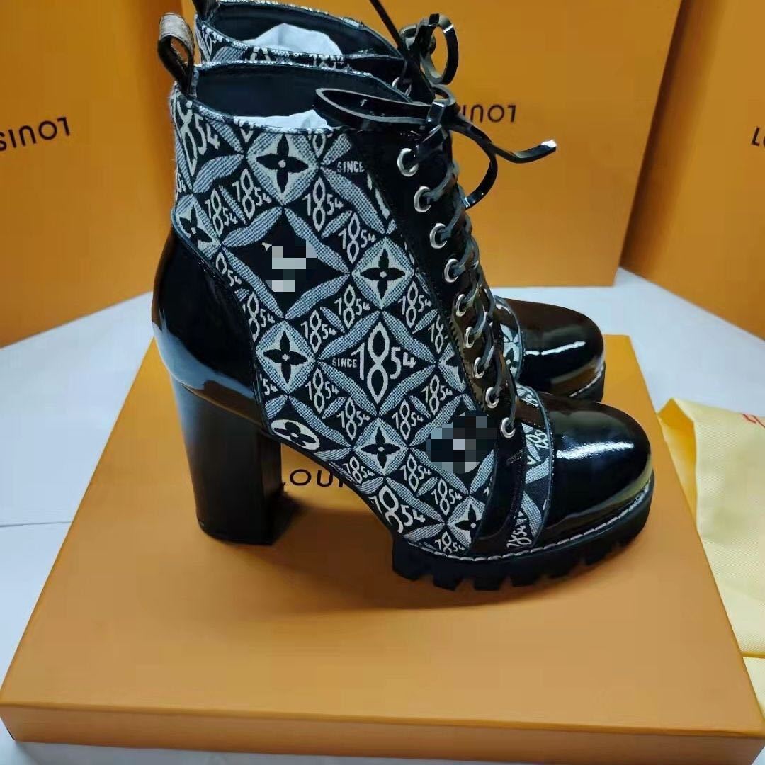 詳細な商品写真と価格については、私に連絡してください。