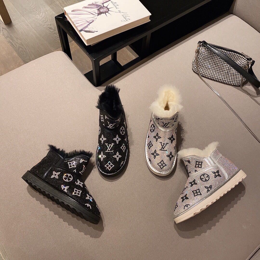 詳細な商品写真と価格については、私に連絡してください。