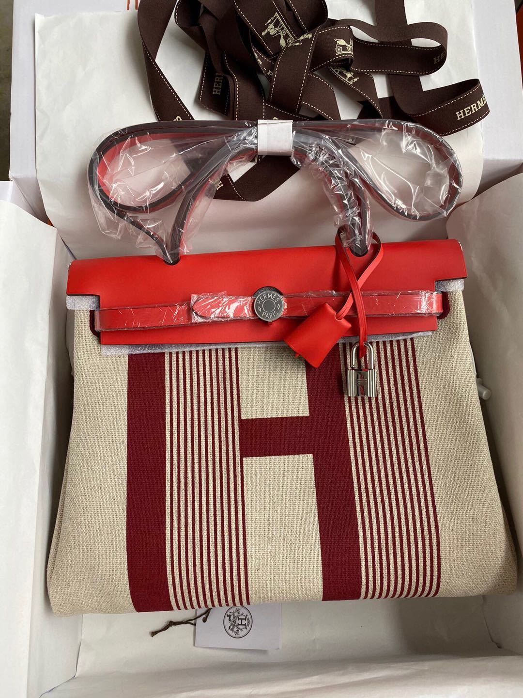 製品の詳細画像と価格はご連絡ください