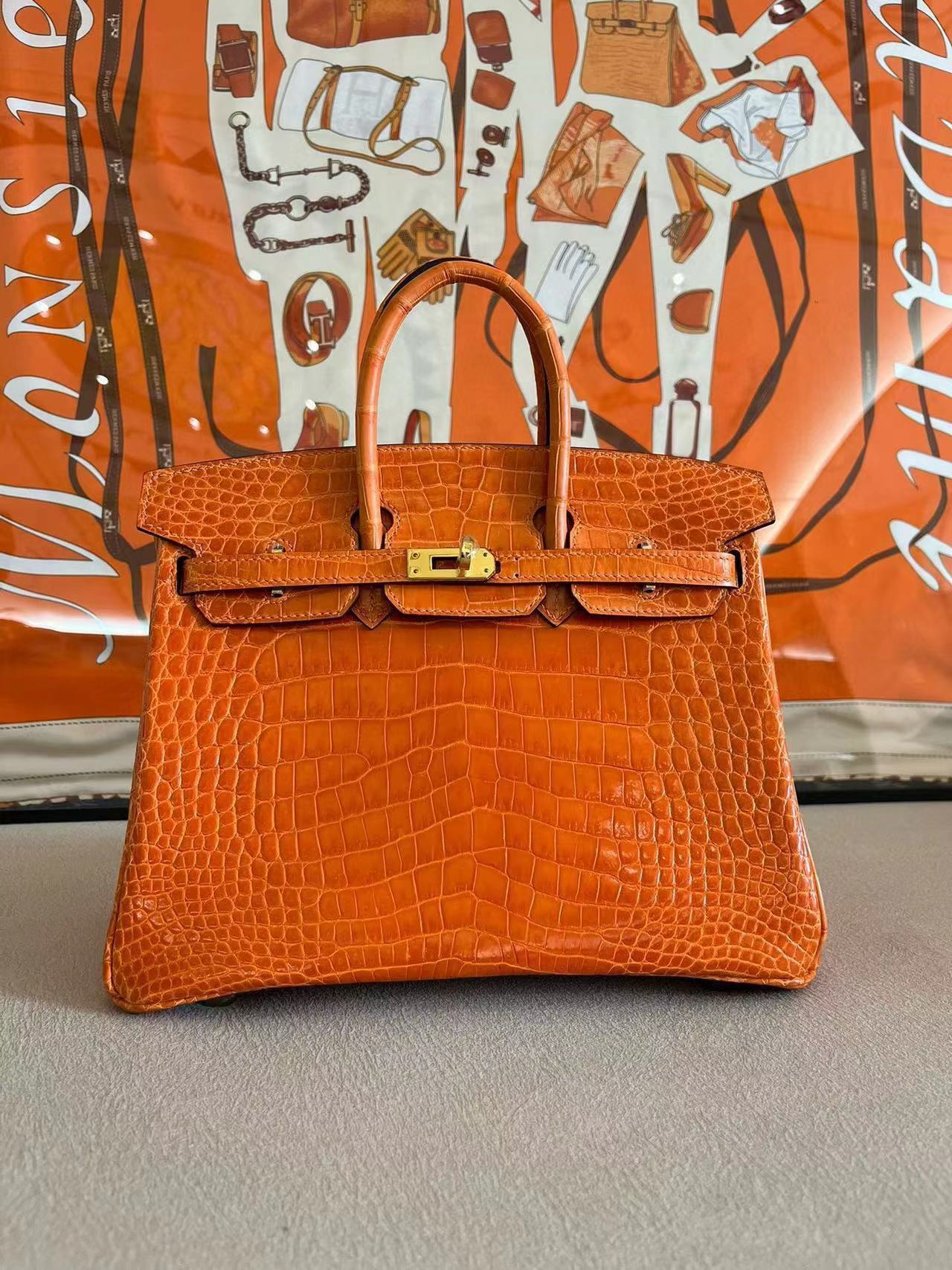 詳細な写真と価格については私に連絡してください。