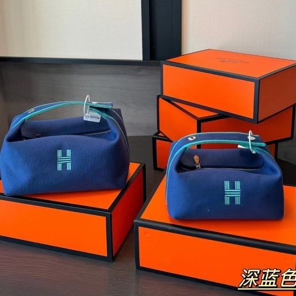 詳細な写真と価格については私に連絡してください。