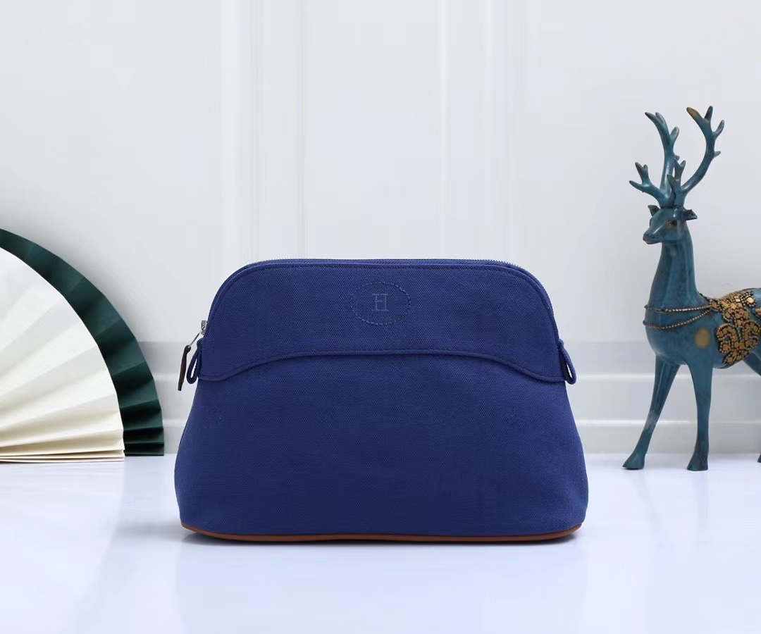 詳細な写真と価格については私に連絡してください。