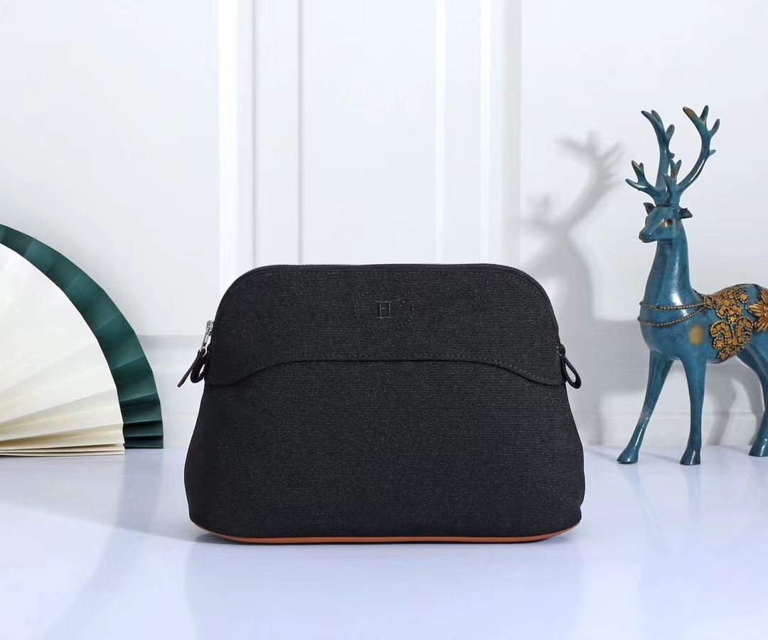 詳細な写真と価格については私に連絡してください。