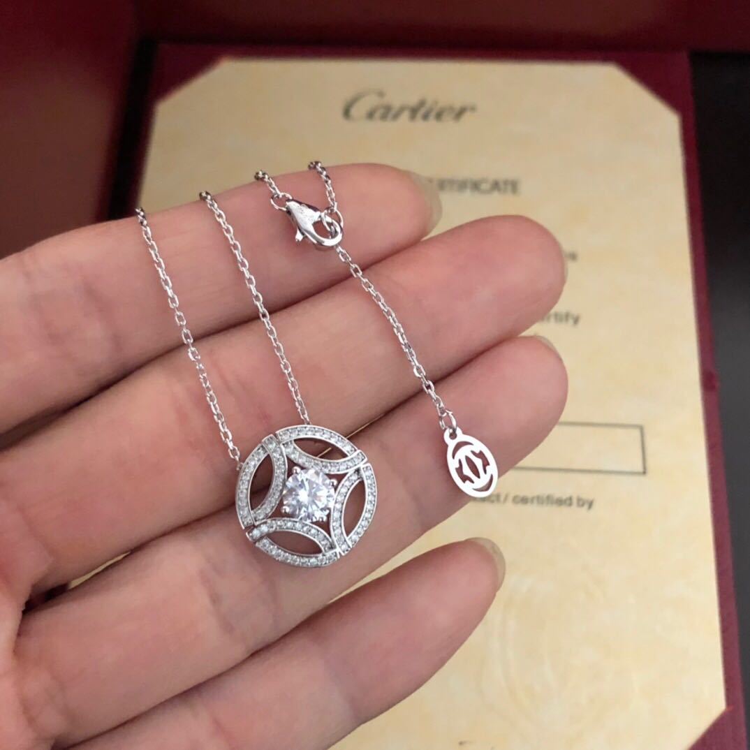 詳細な写真と価格については私に連絡してください。