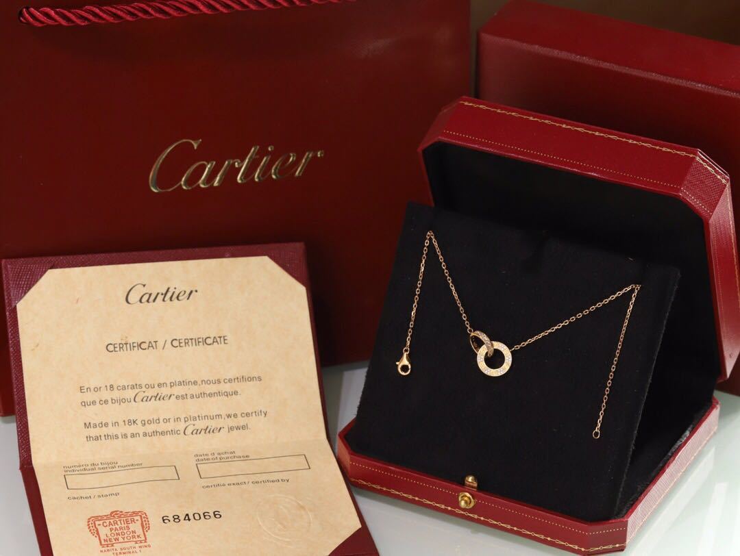 詳細な写真と価格については私に連絡してください。