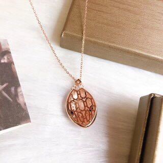 詳細な写真と価格については私に連絡してください。