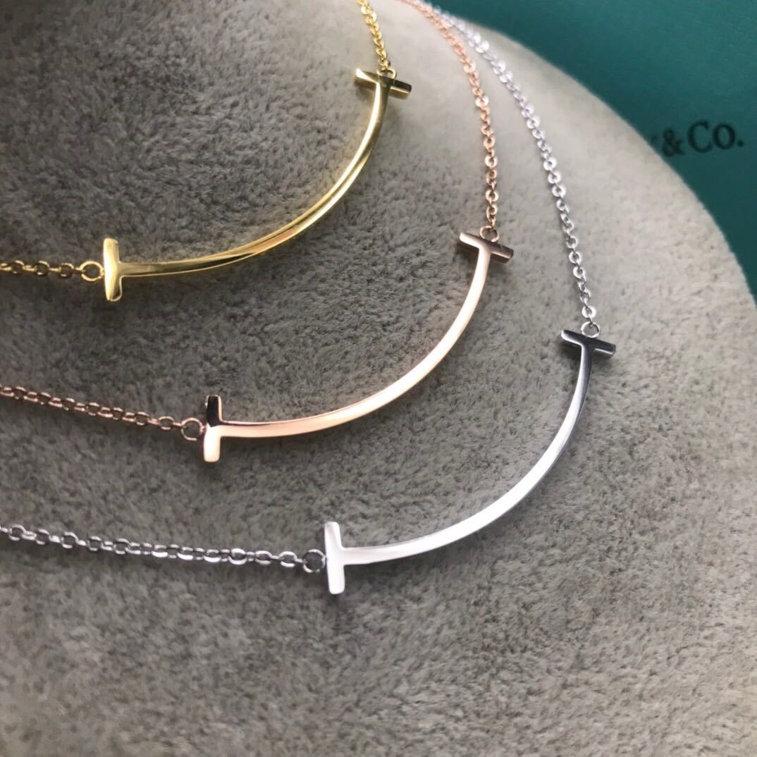 詳細な写真と価格については私に連絡してください。