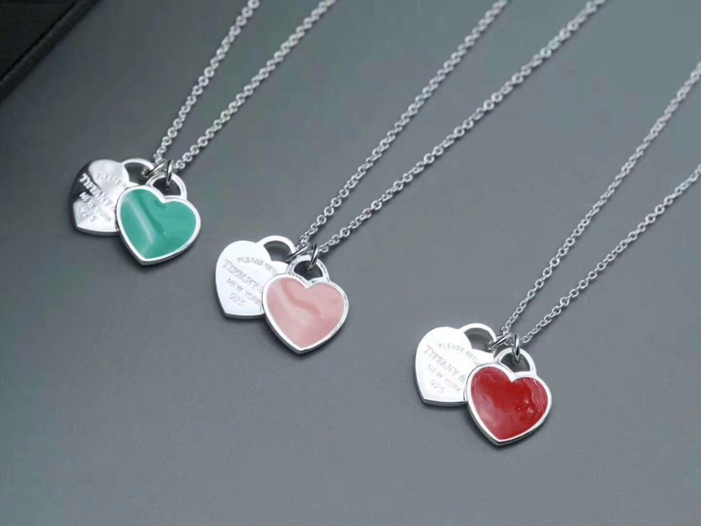 詳細な写真と価格については私に連絡してください。