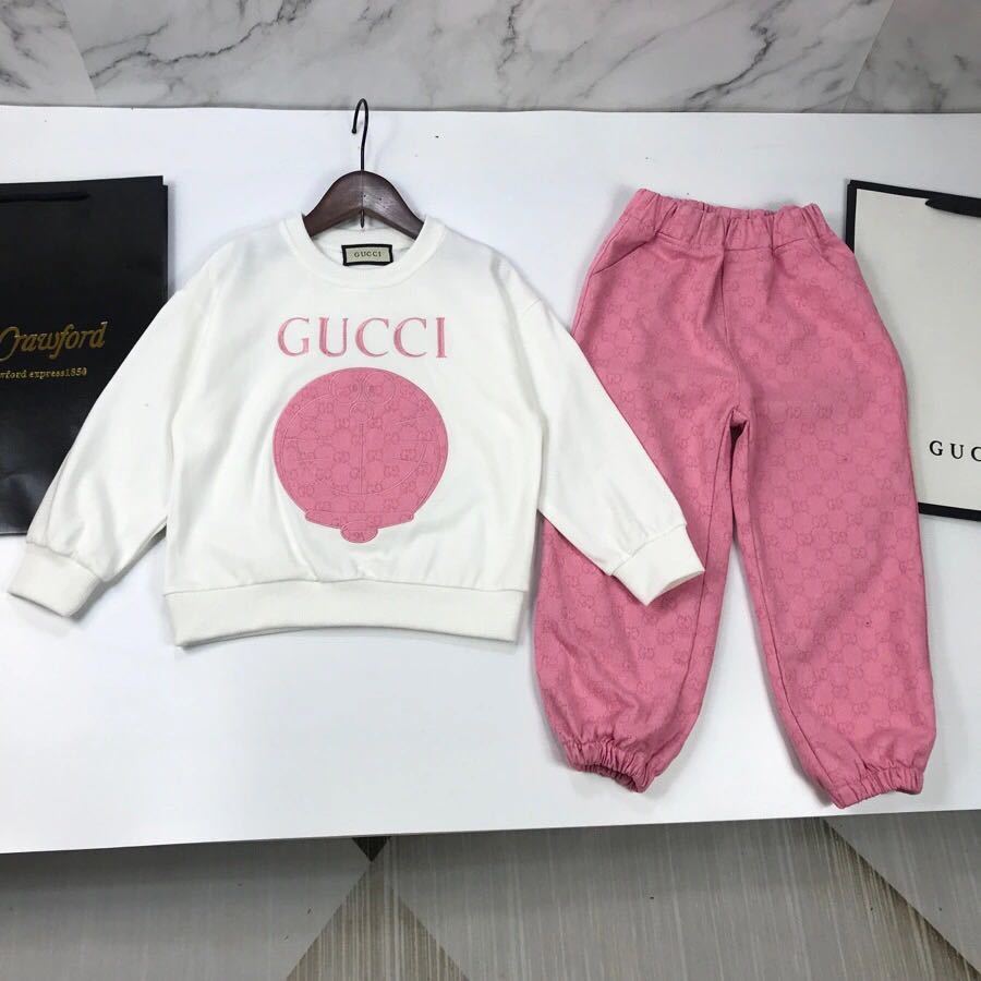 詳細な写真と価格については私に連絡してください。