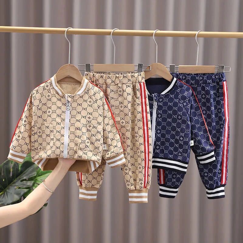 詳細な写真と価格については私に連絡してください。