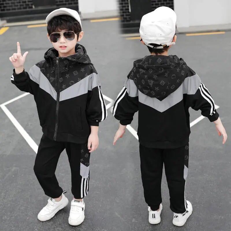 詳細な写真と価格については私に連絡してください。