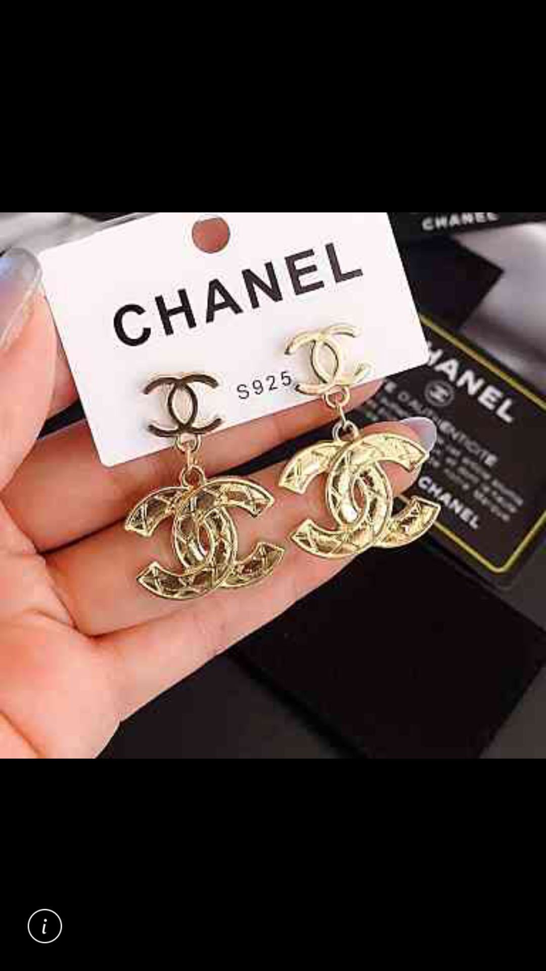 詳細な写真と価格については私に連絡してください