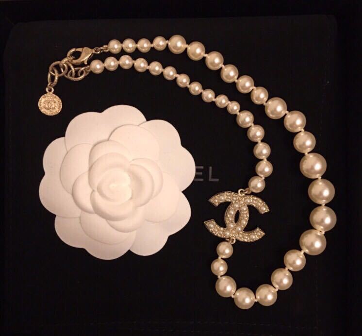 詳細な写真と価格については私に連絡してください