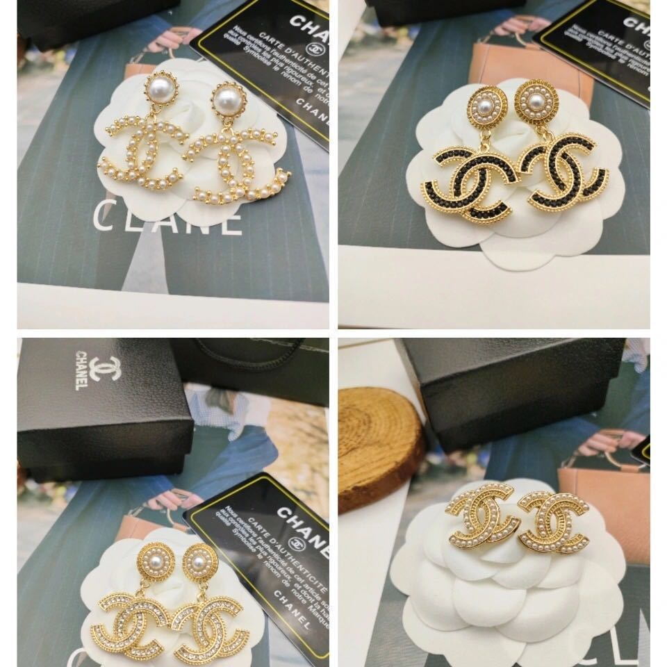 詳細な写真と価格については私に連絡してください