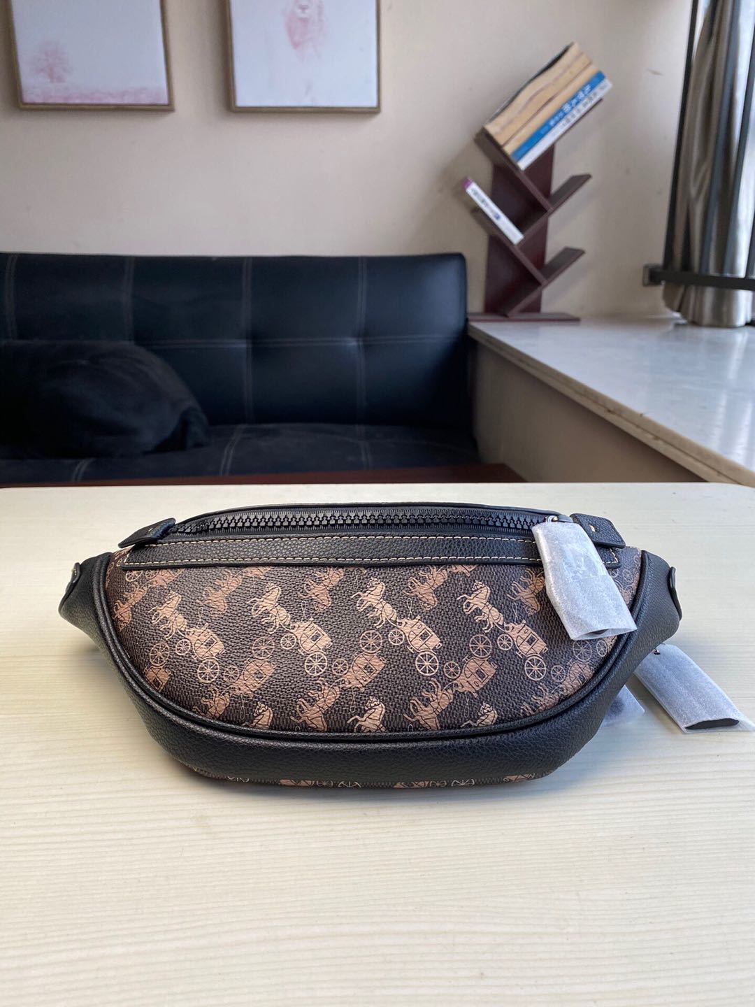 詳細な写真と価格については私に連絡してください