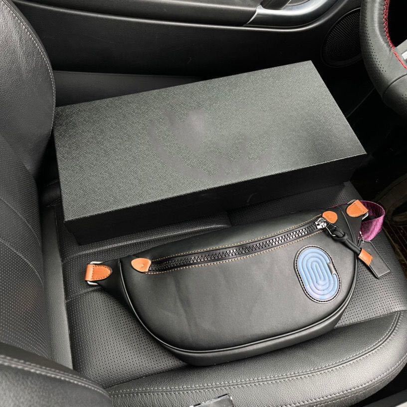 詳細な写真と価格については私に連絡してください。