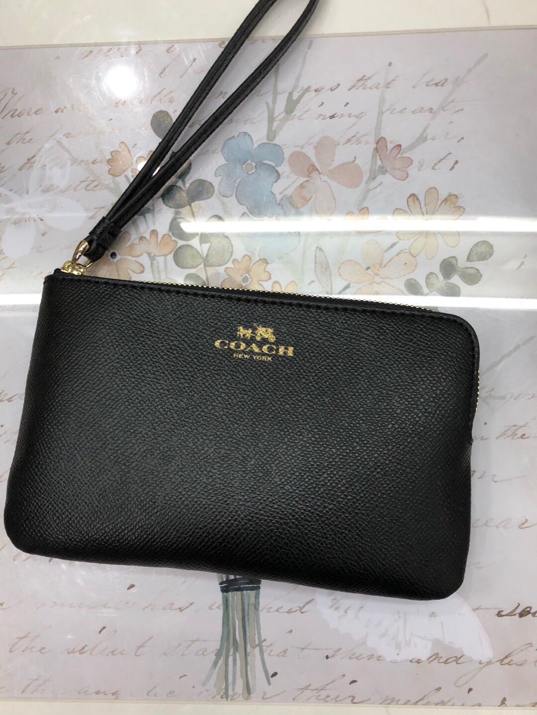 詳細な写真と価格については私に連絡してください