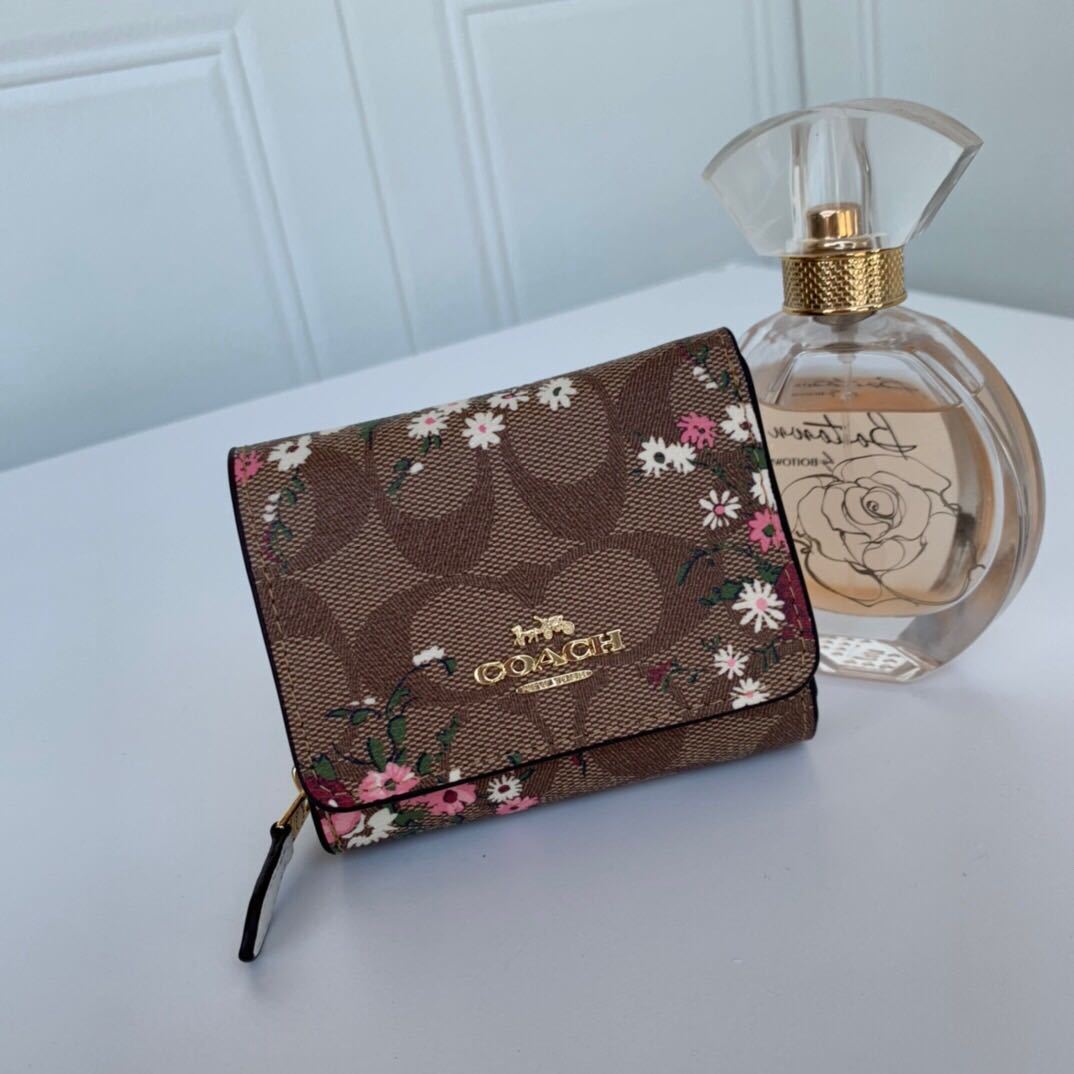 詳細な写真と価格については私に連絡してください