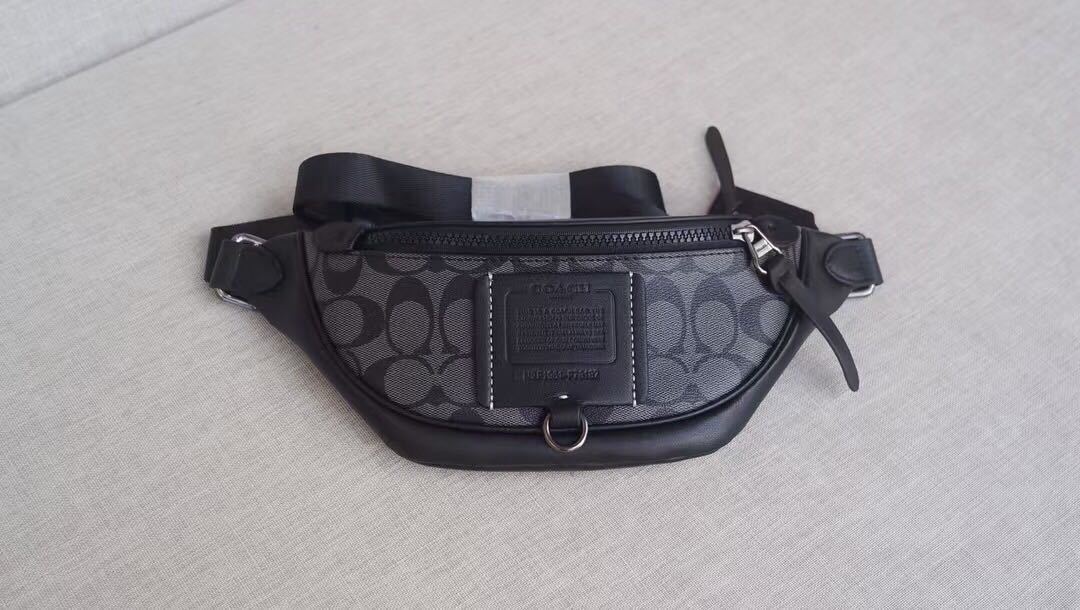 詳細な写真と価格については私に連絡してください。