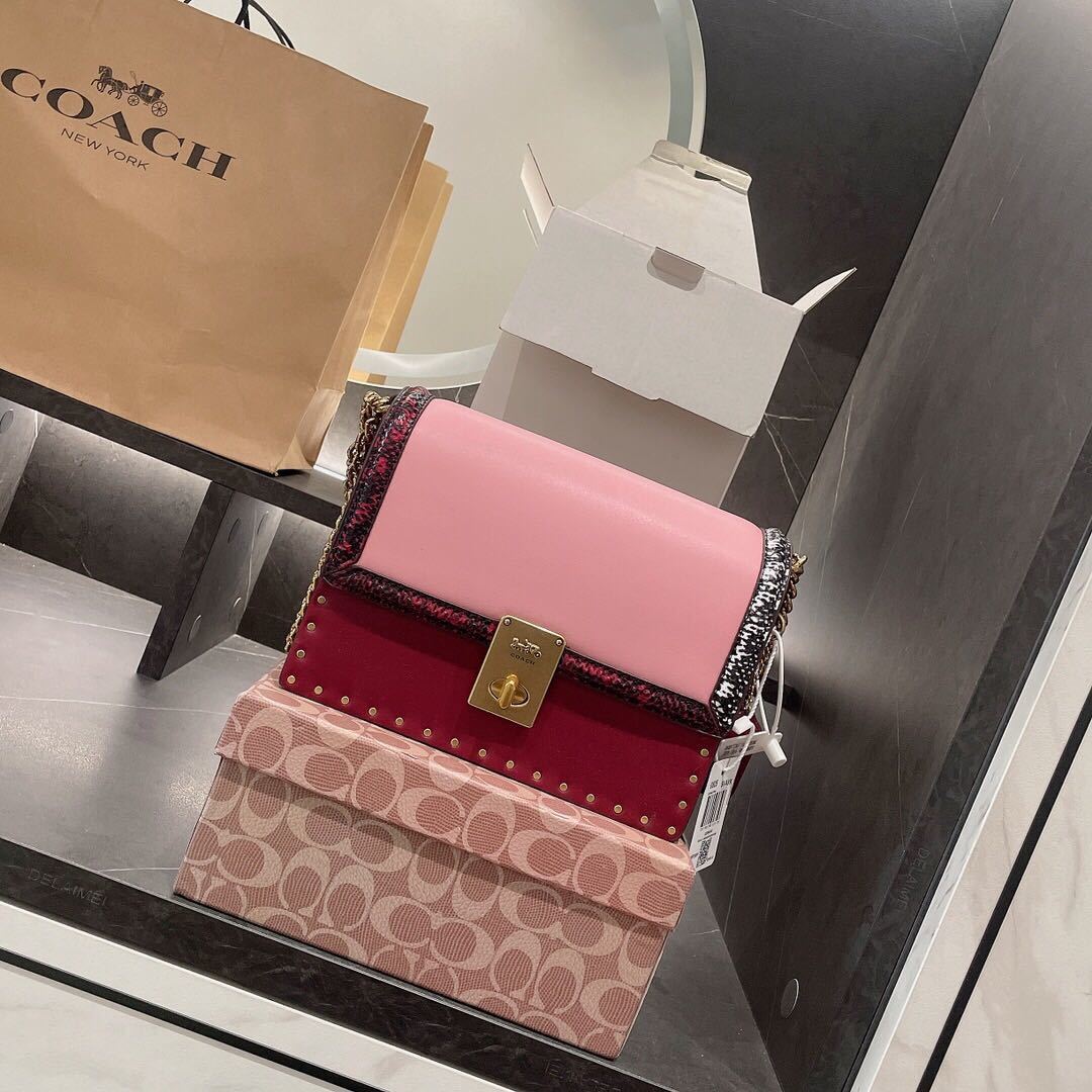 詳細な写真と価格については私に連絡してください