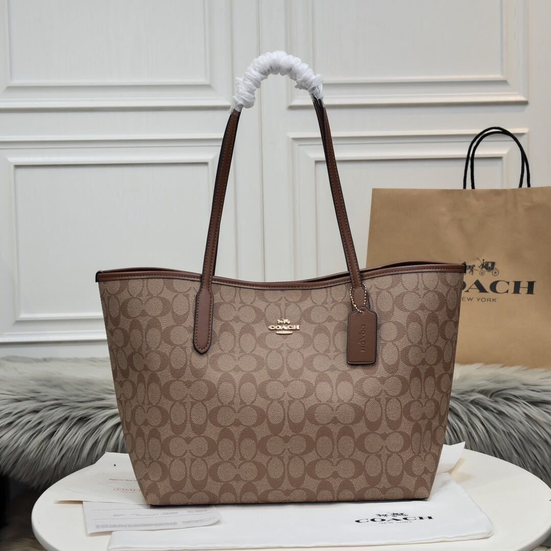 詳細な写真と価格については私に連絡してください