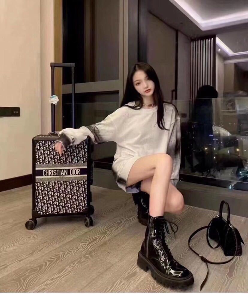 詳細画像と価格はこちらにご連絡ください