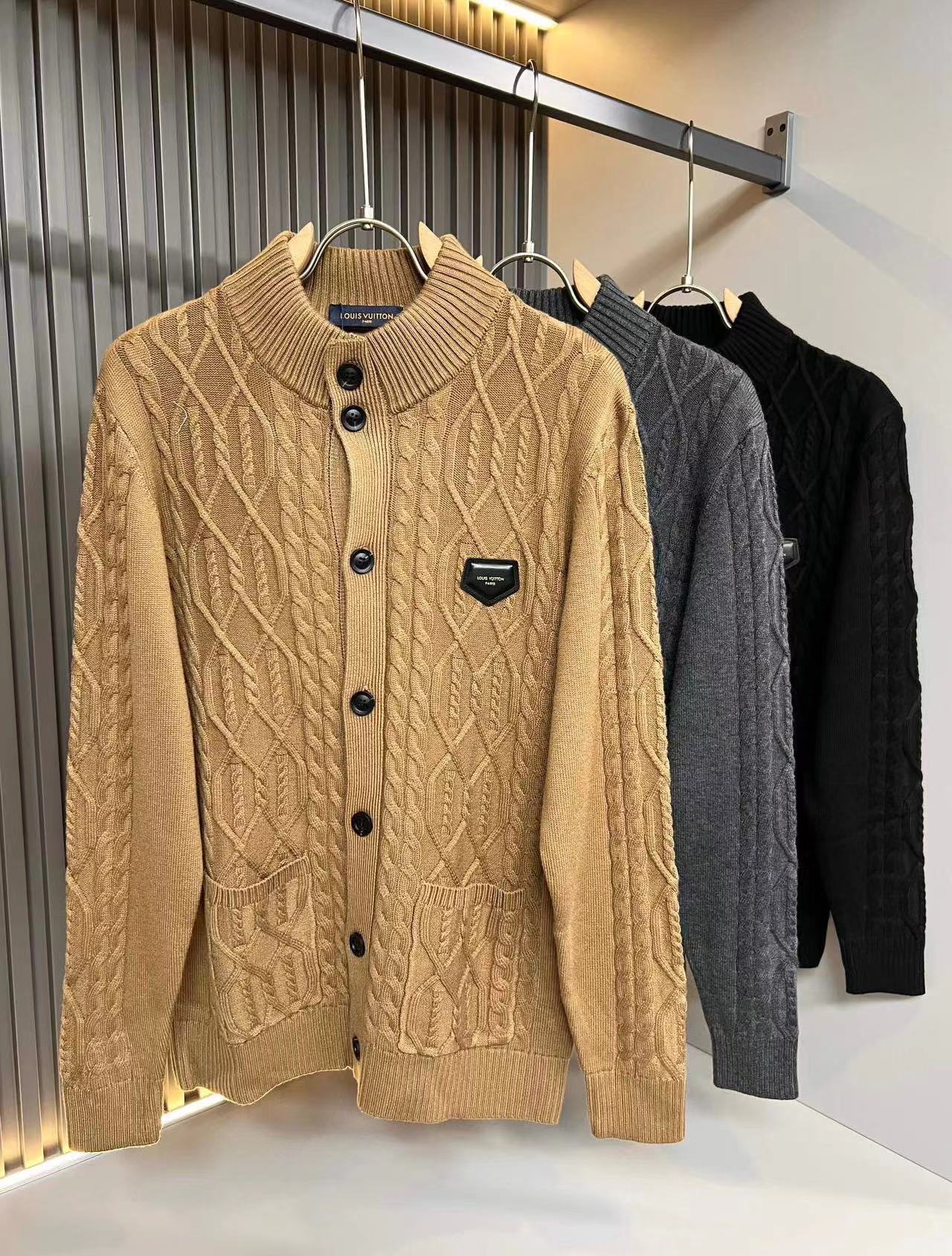 詳細な写真と価格については私に連絡してください。