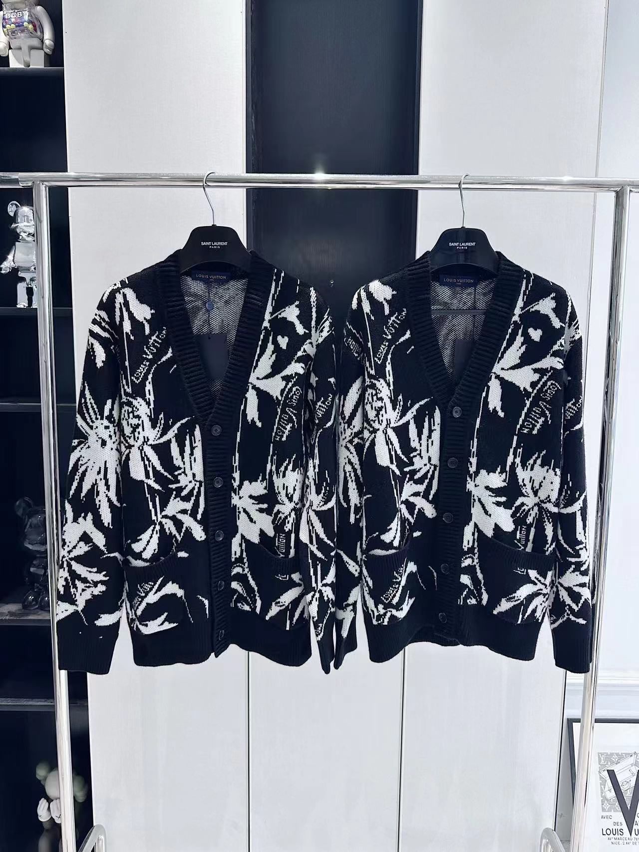 詳細な写真と価格については私に連絡してください。