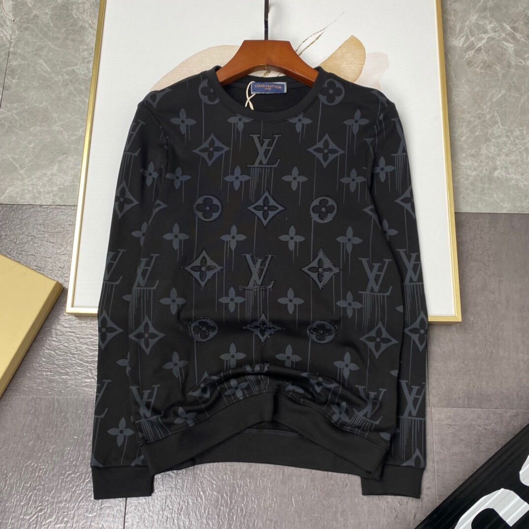 詳細な写真と価格については私に連絡してください。