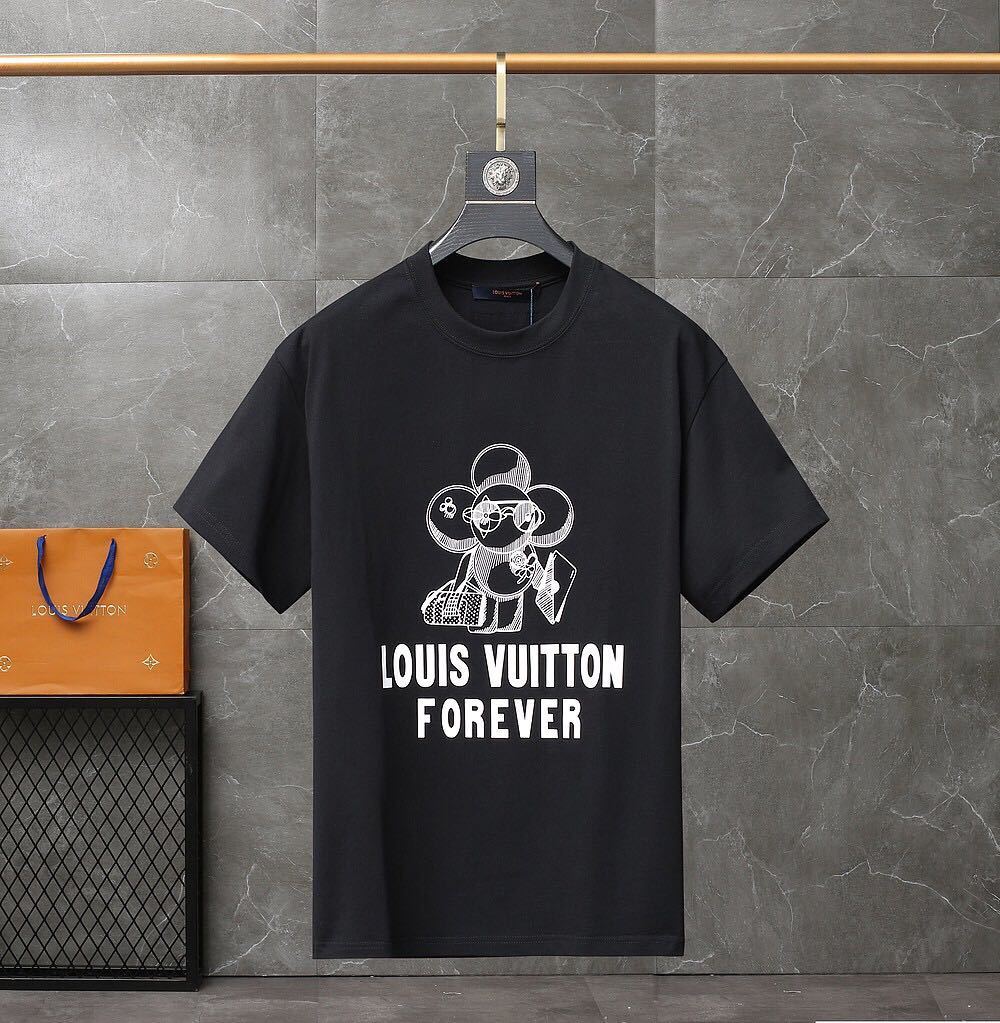 詳細な写真と価格については私に連絡してください。